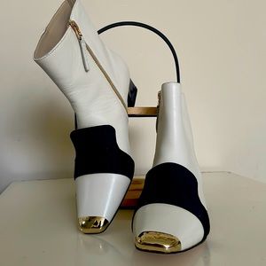 Bally ankle boots in ivory